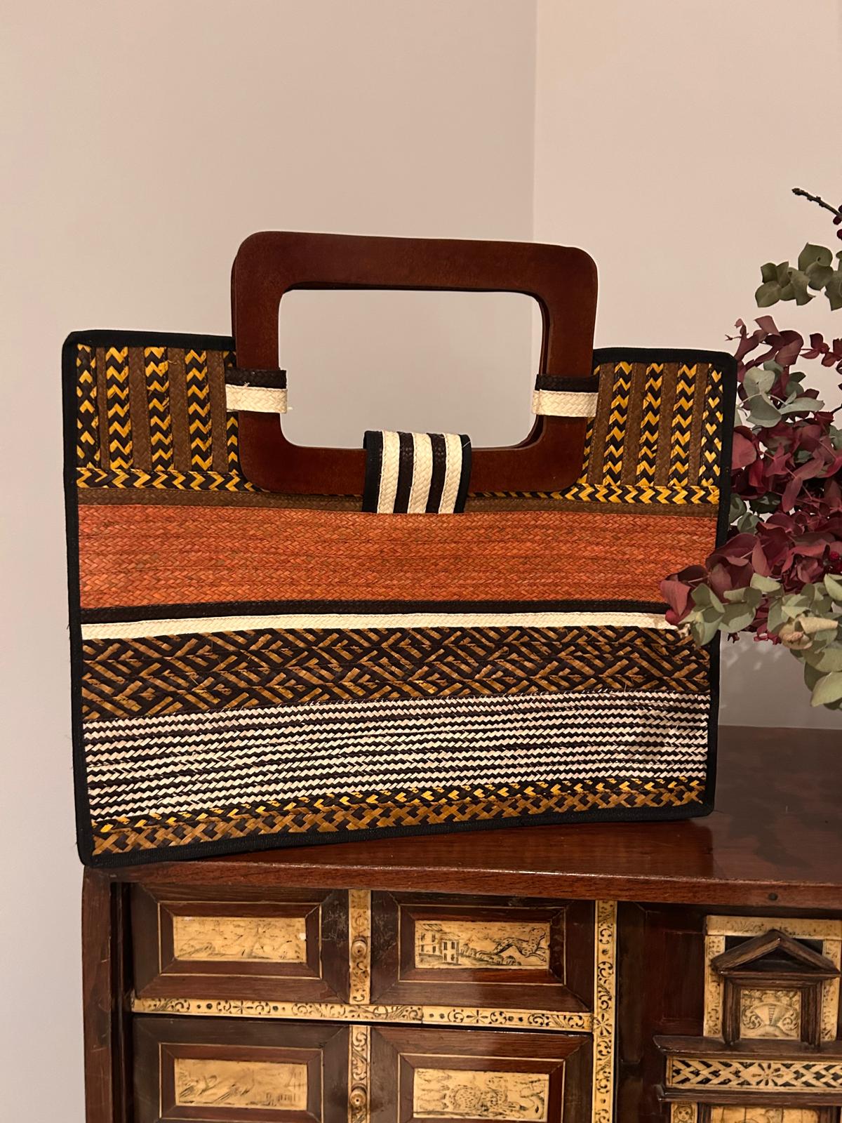 Bolso "Guatapé" asa rectangular 07