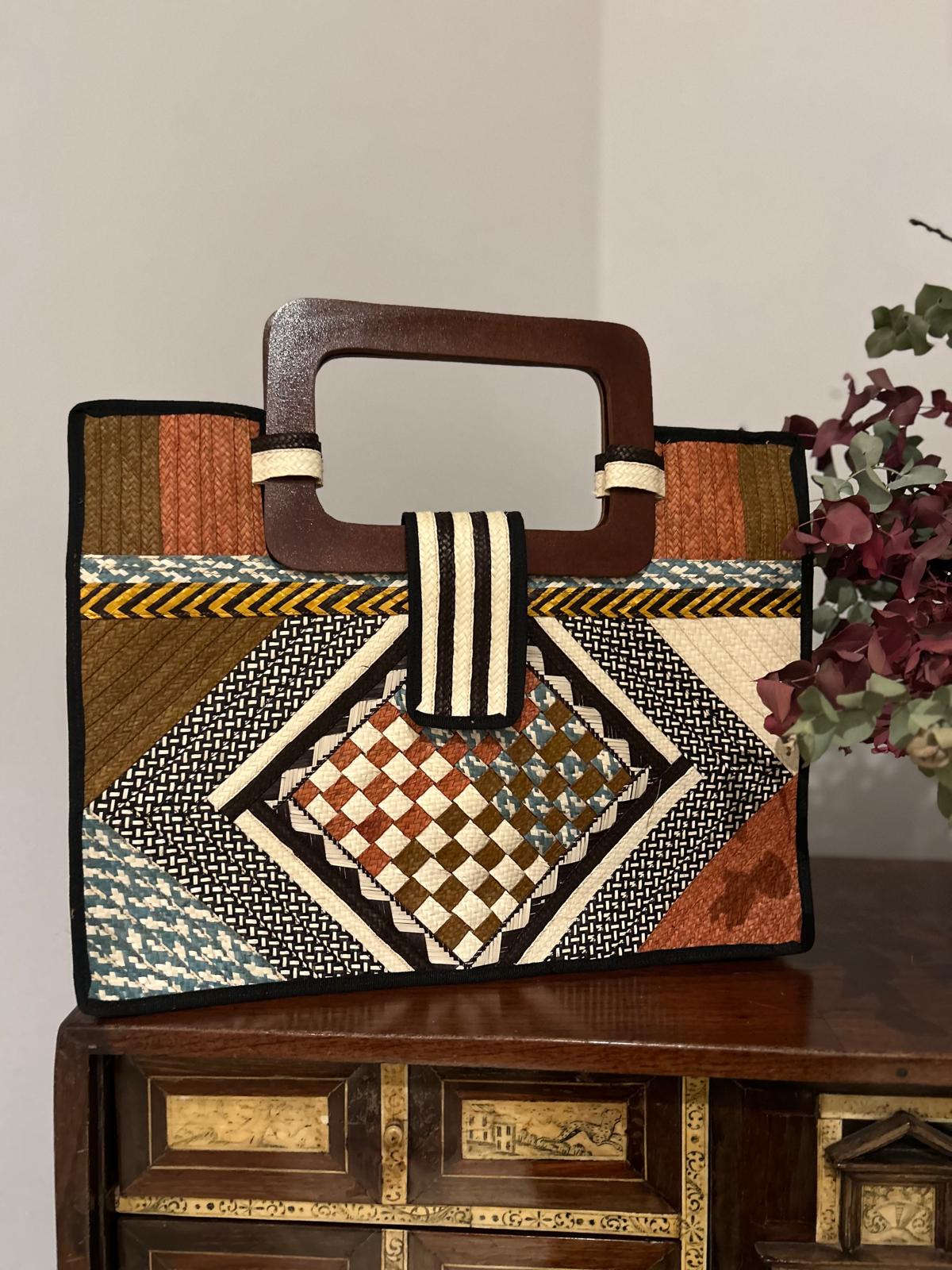 Bolso "Guatapé" asa rectangular 07