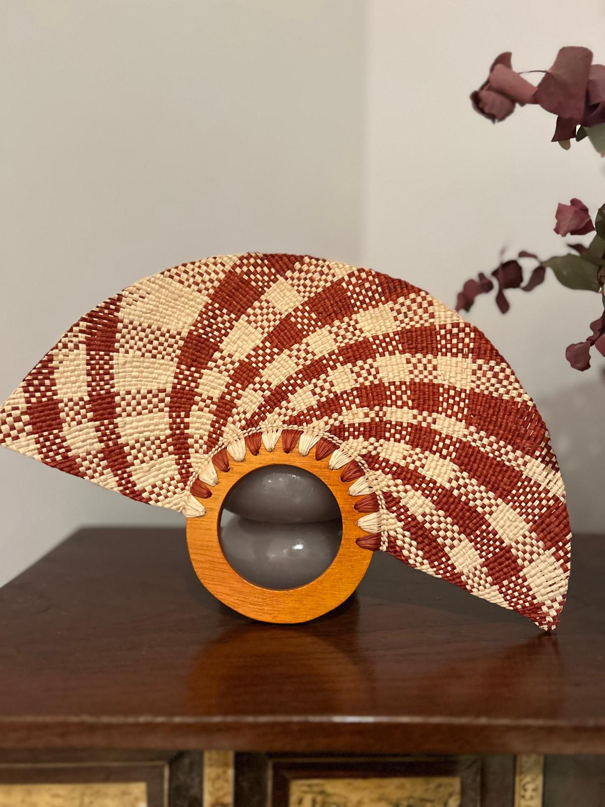 Abanico "Muiscas" bicolor caldera y crudo