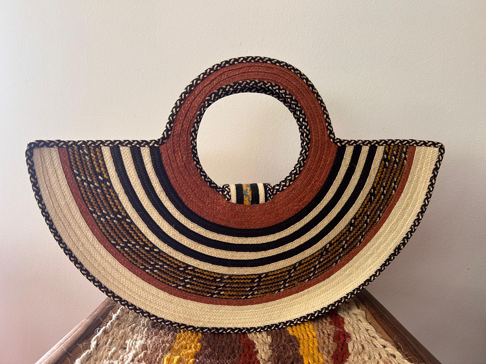 Bolso "Guatapé" fresón con asa tejida 01