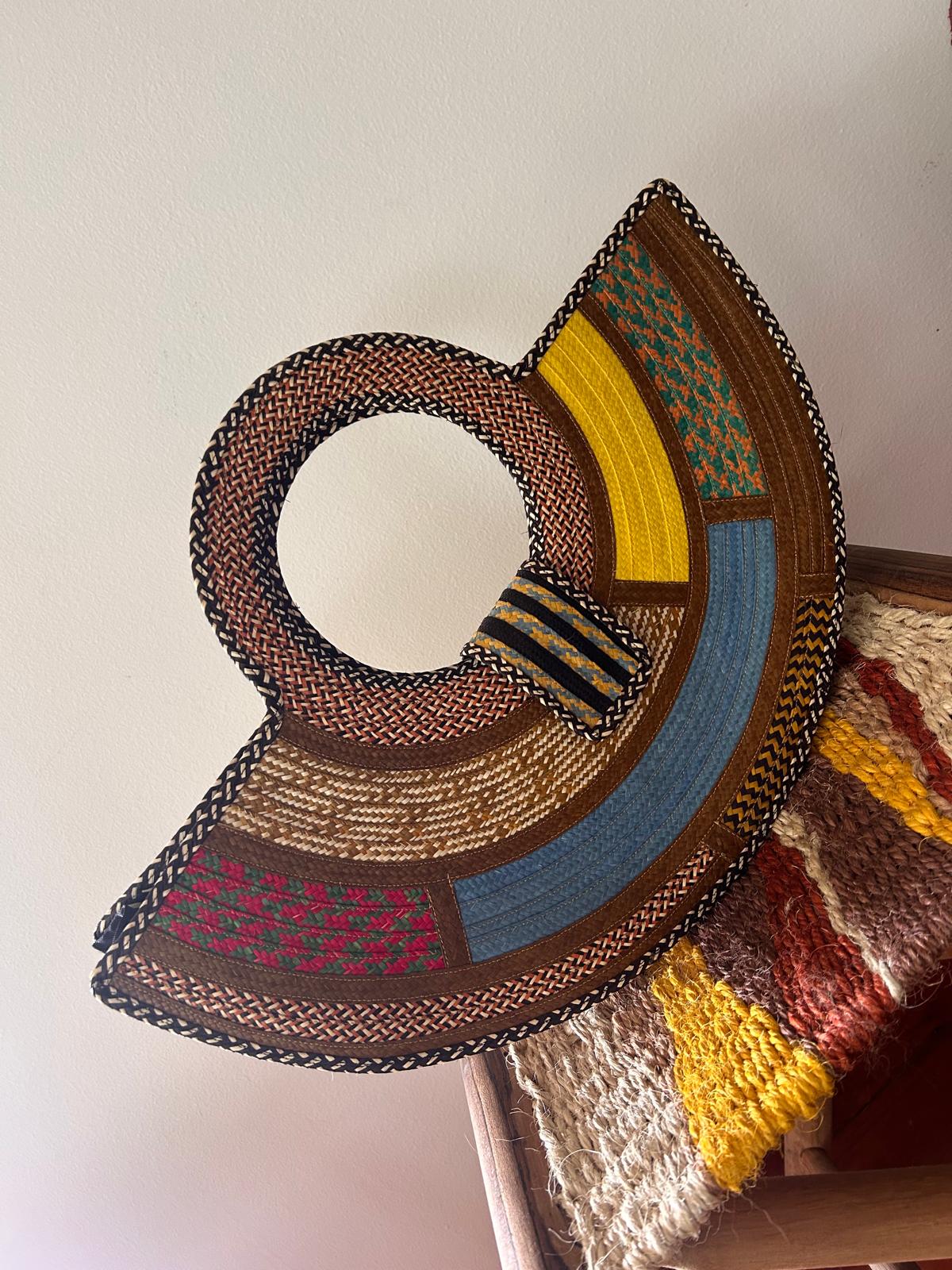 Bolso "Guatapé" turquoise con asa tejida 02