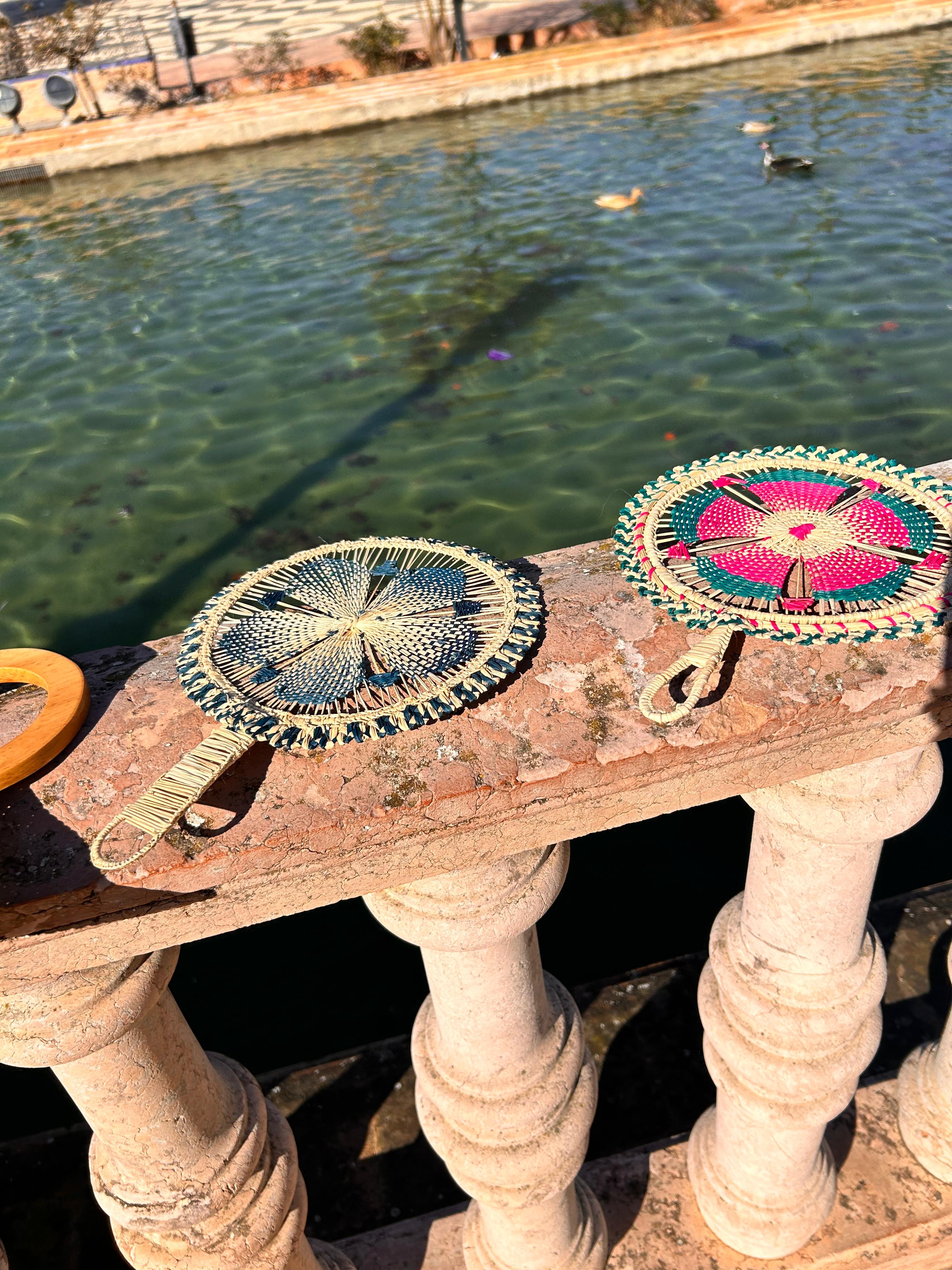 Abanico "Barú" azul