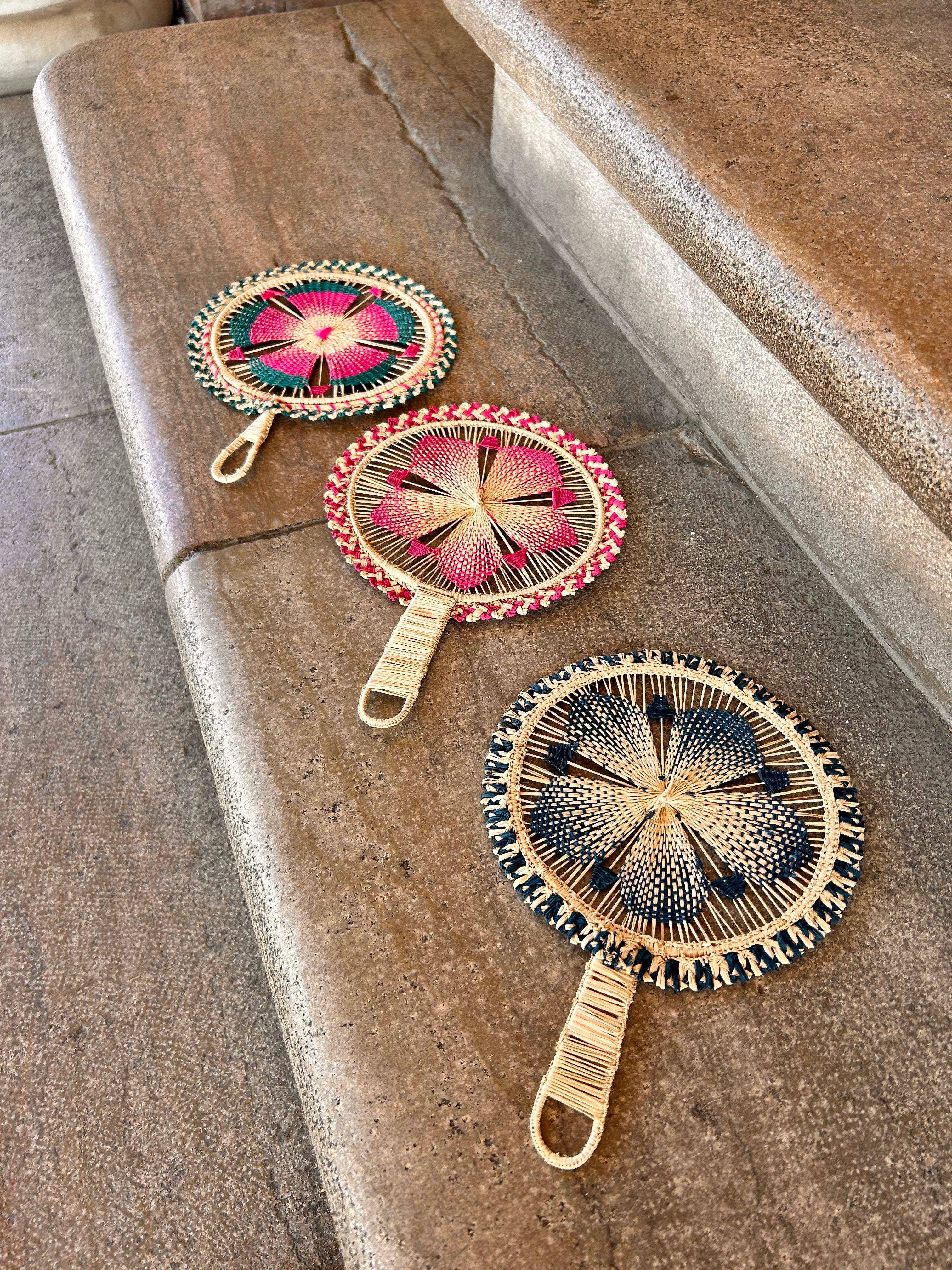 Abanico "Barú" fucsia y verdoso