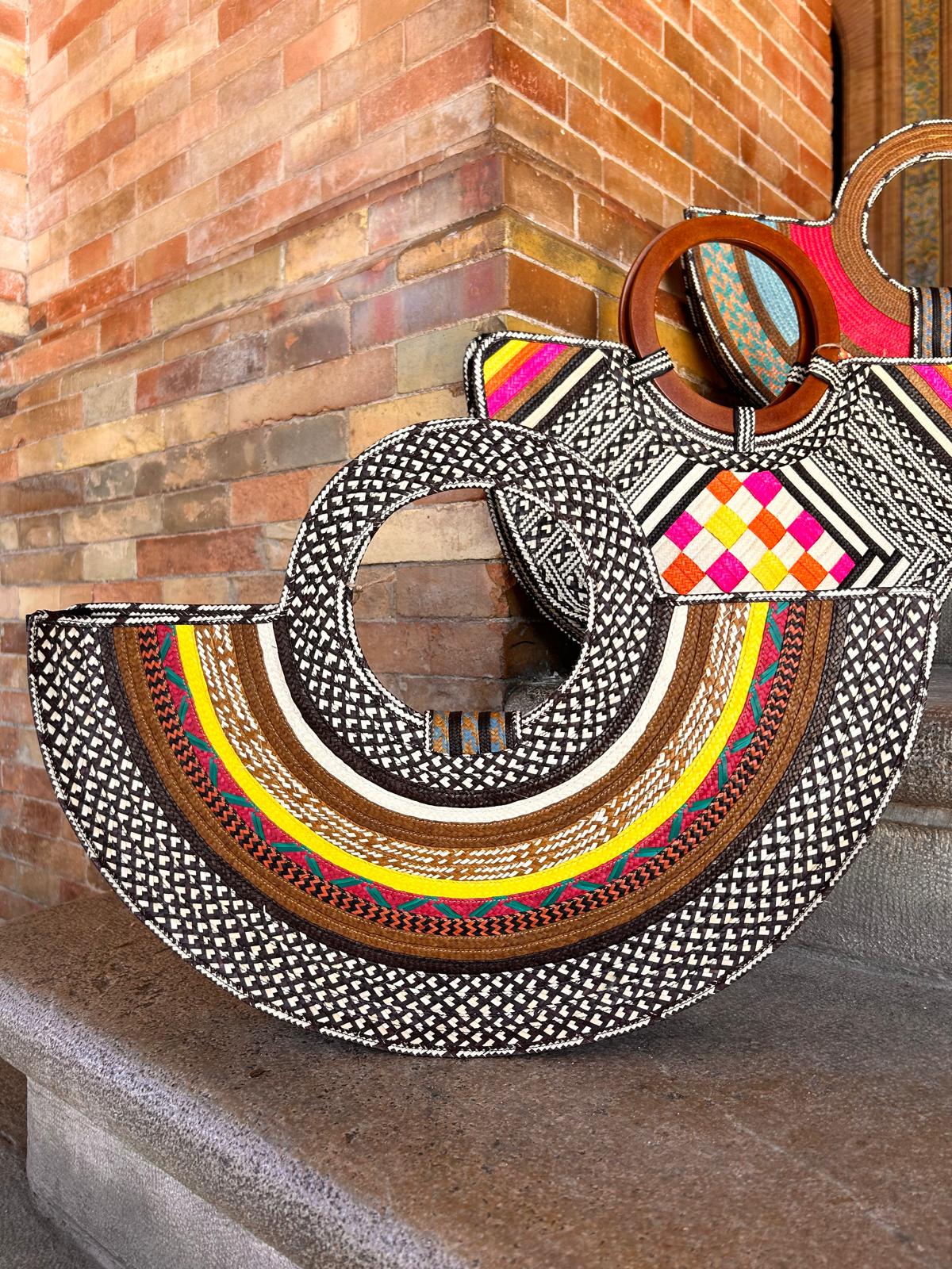 Bolso "Guatapé" turquoise con asa tejida