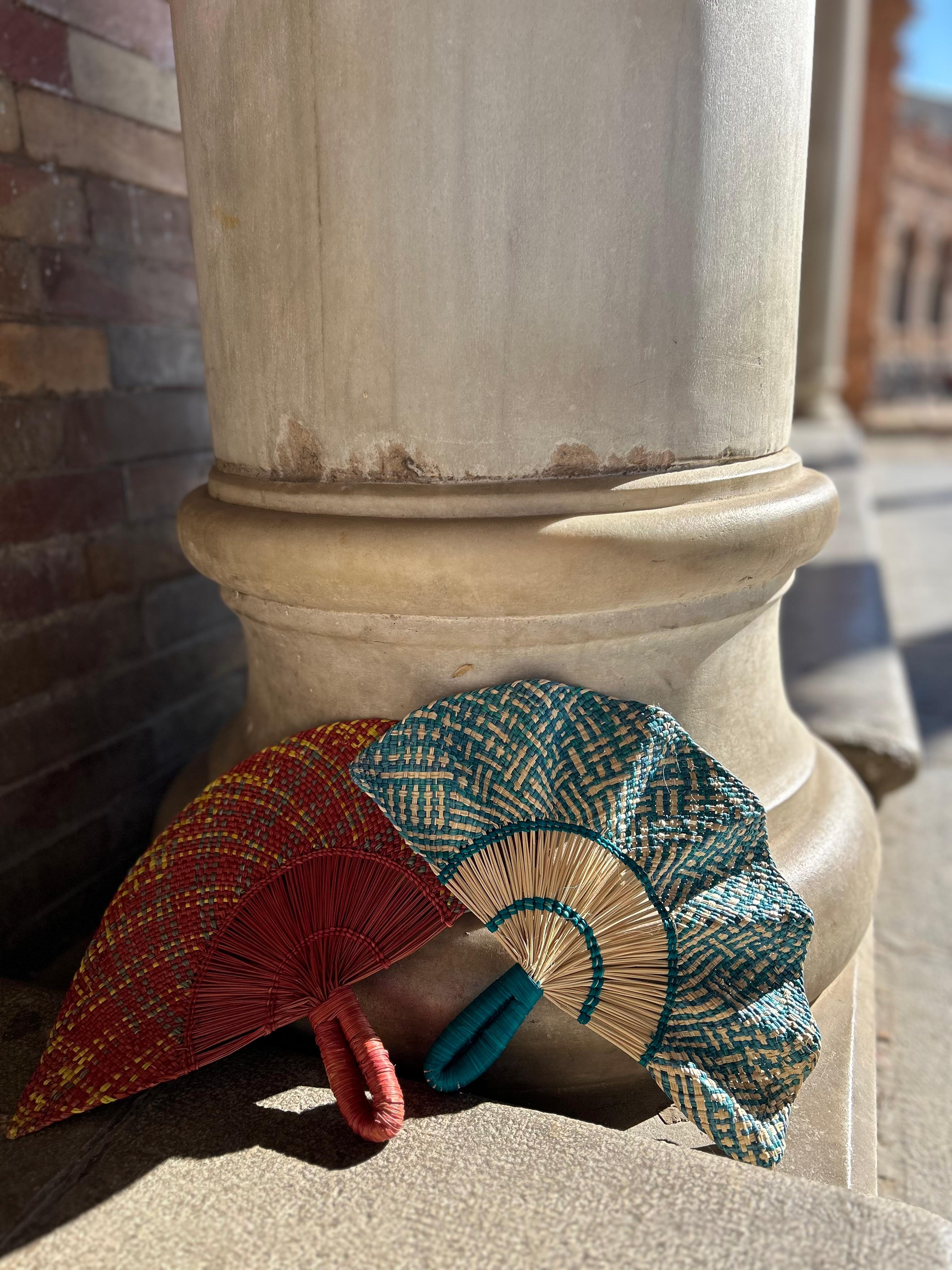 Abanico "Tunja" rojo anaranjado