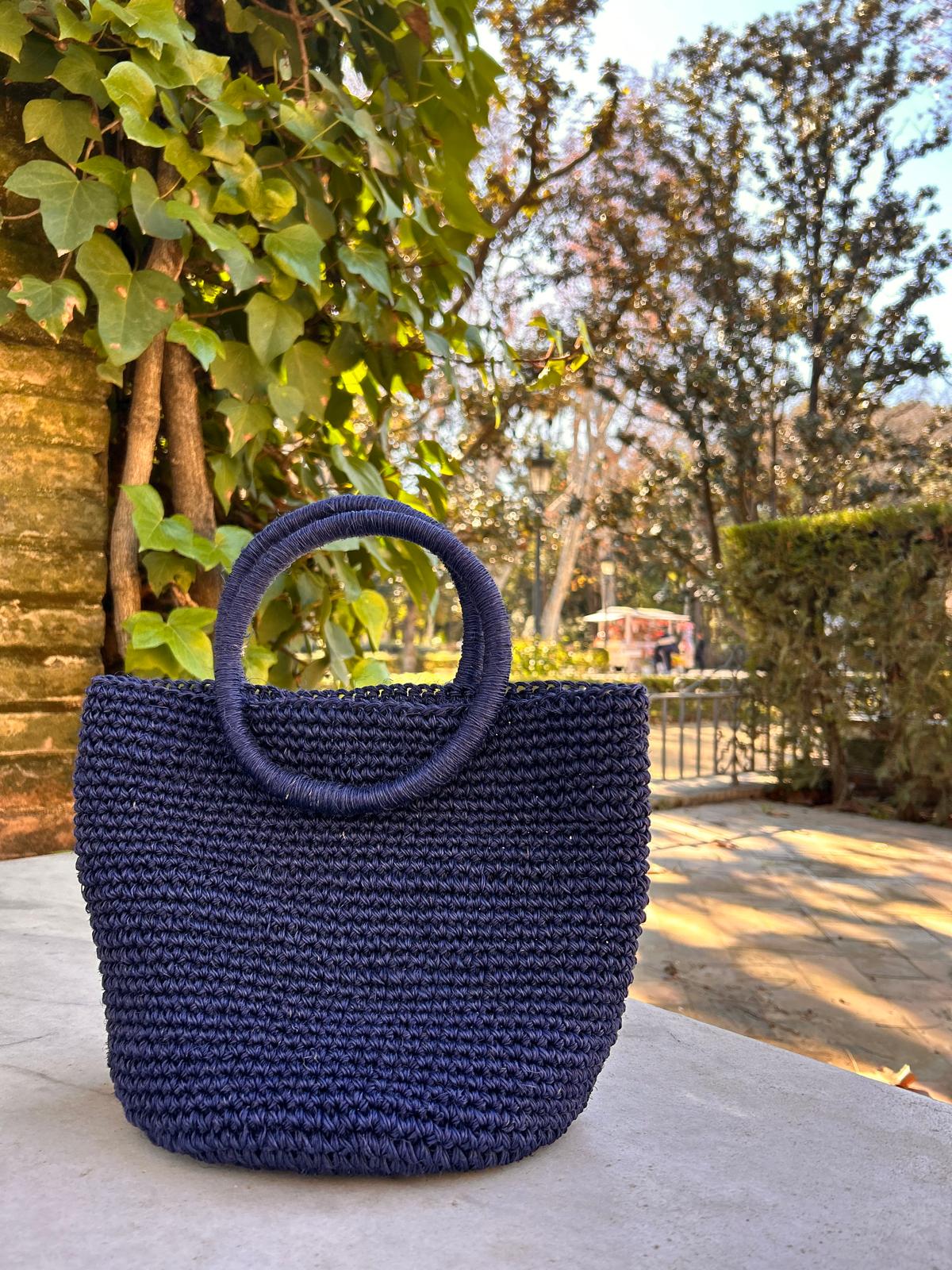 Bolso "Cloe"  grande asa redonda azul Klein