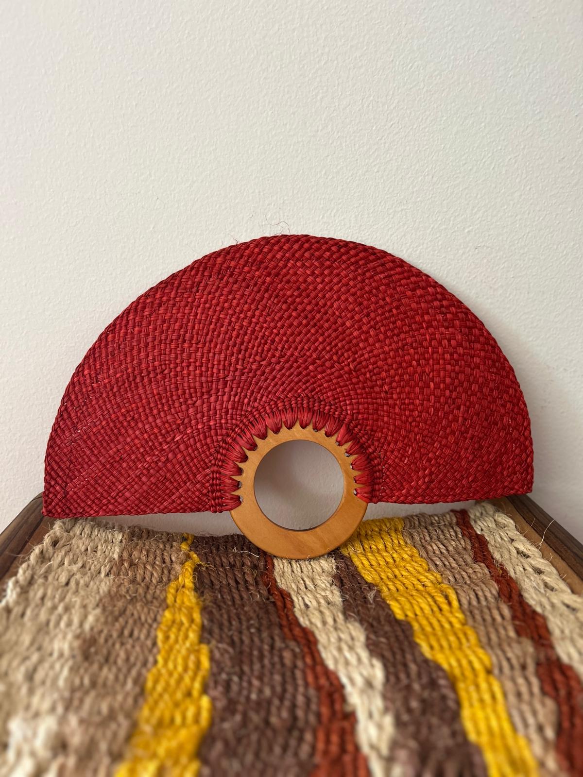 Abanico "Muiscas" rojo