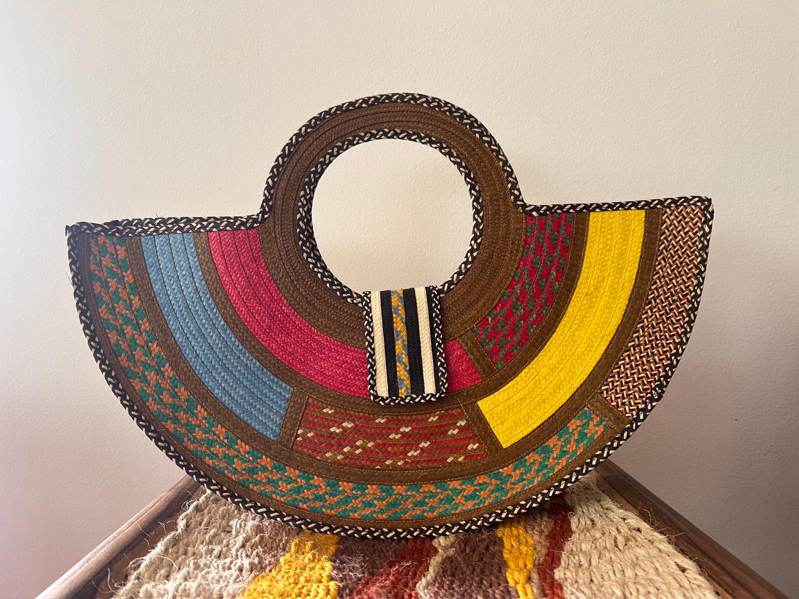 Bolso "Guatapé" fresón con asa tejida 04