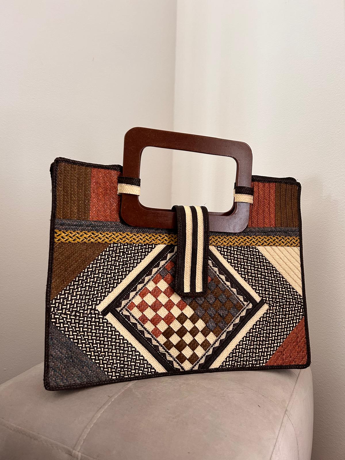 Bolso "Guatapé" asa rectangular 01