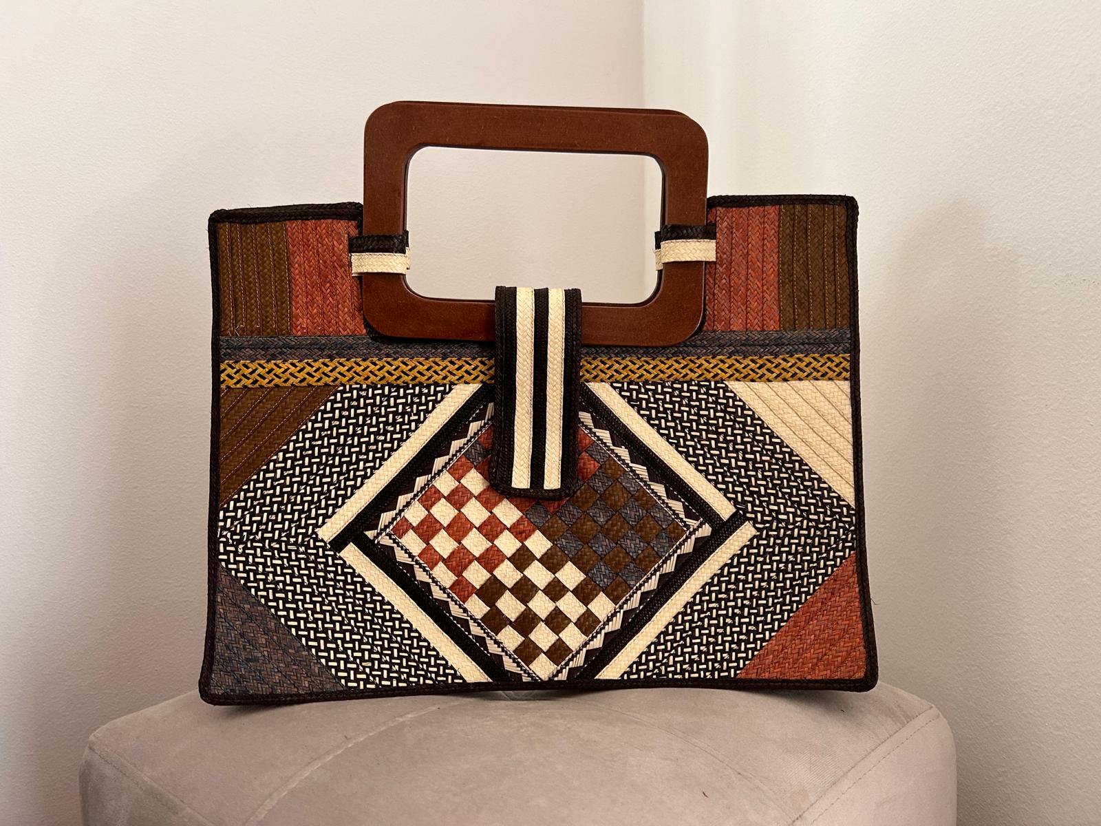 Bolso "Guatapé" asa rectangular 02