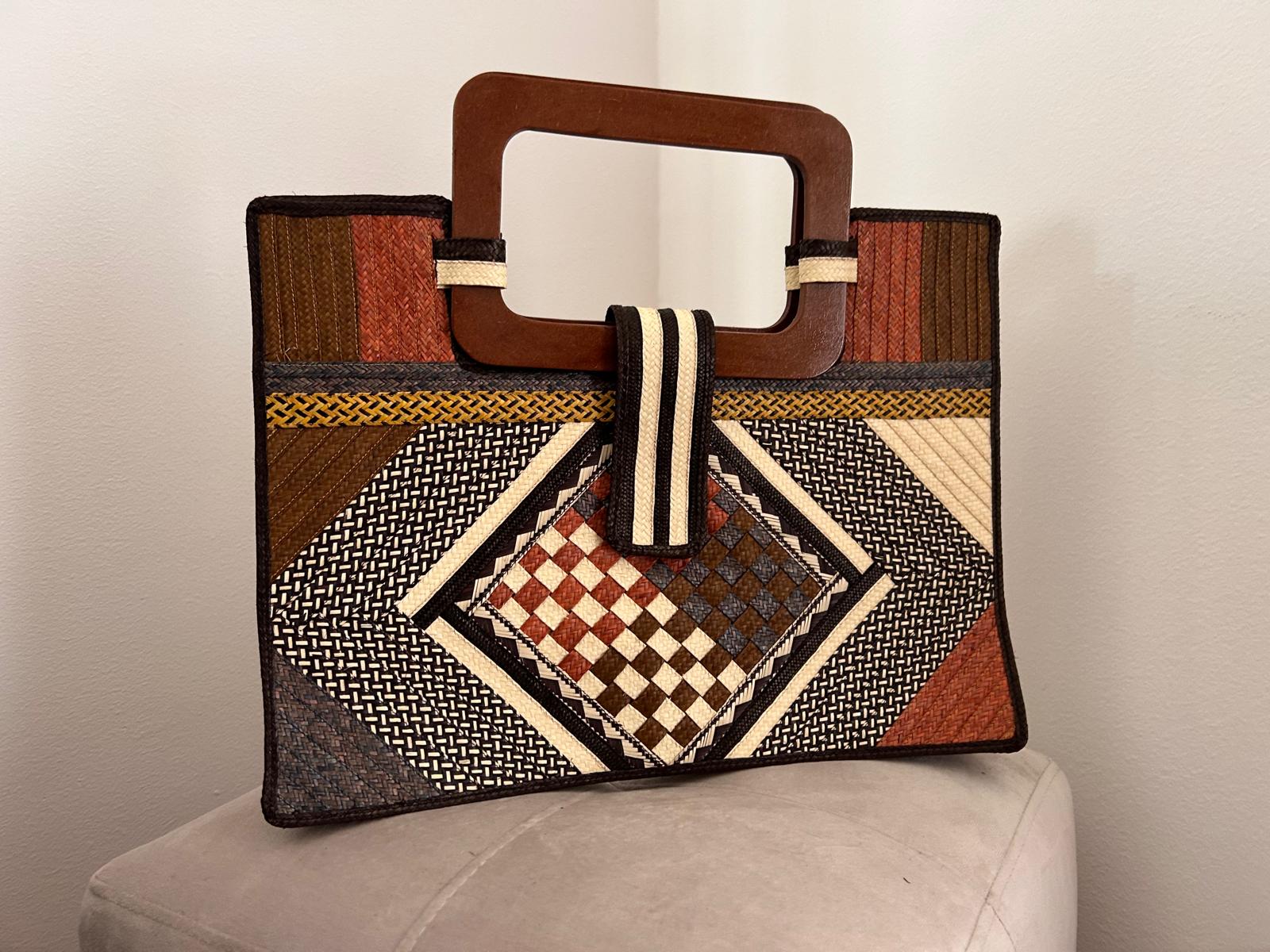 Bolso "Guatapé" asa rectangular 02