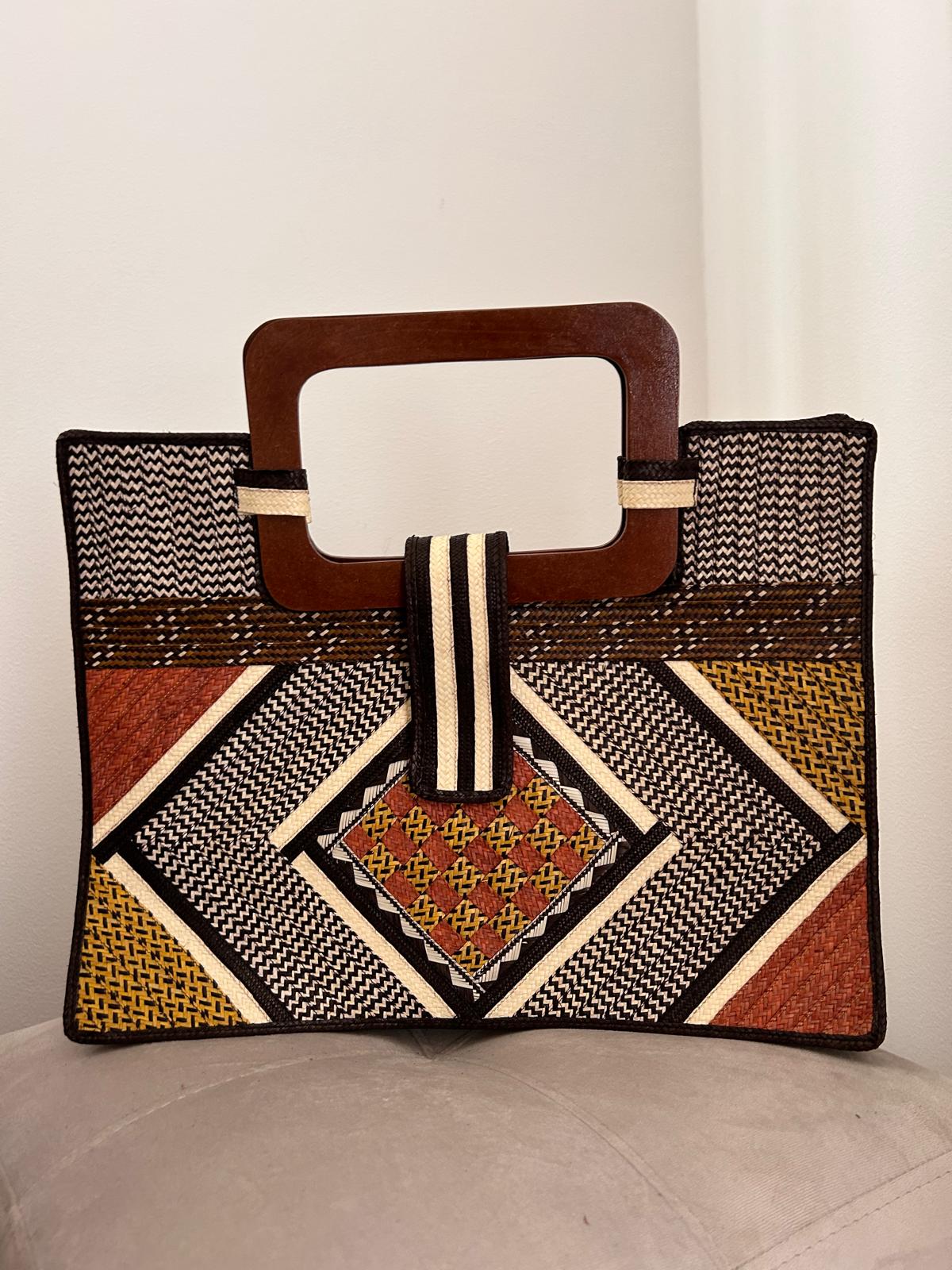 Bolso "Guatapé" asa rectangular 03