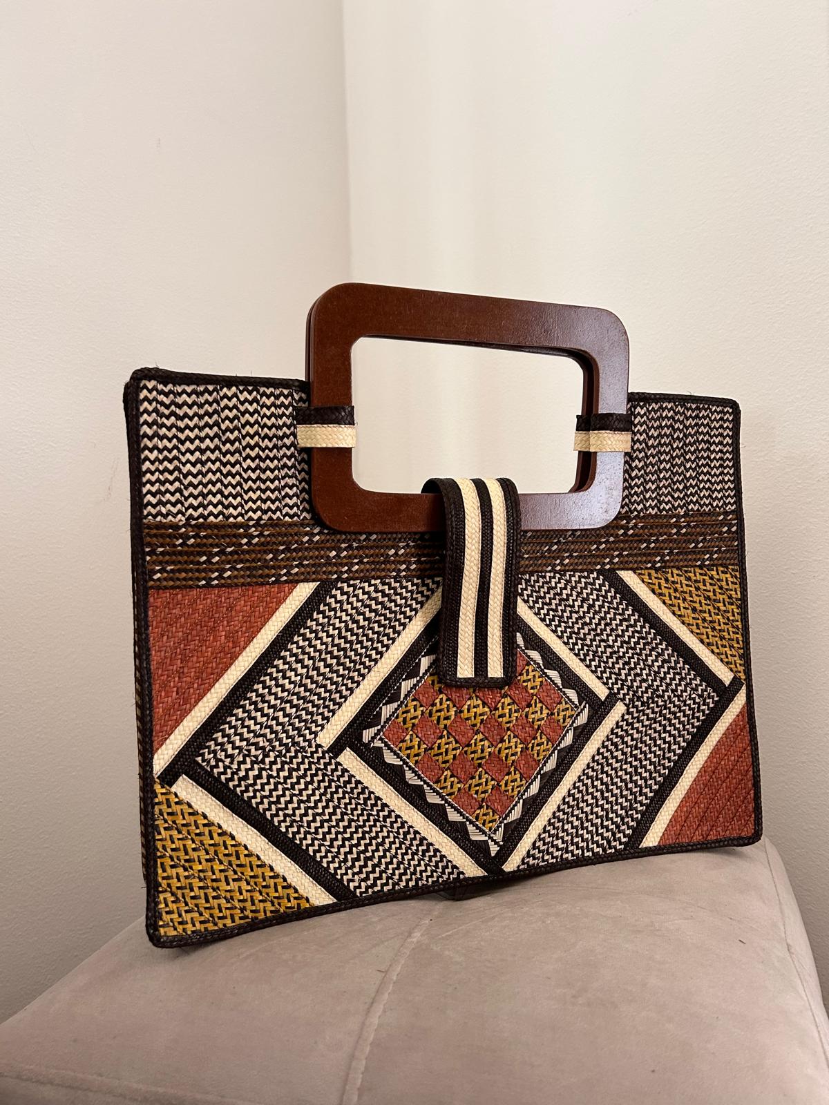 Bolso "Guatapé" asa rectangular 05