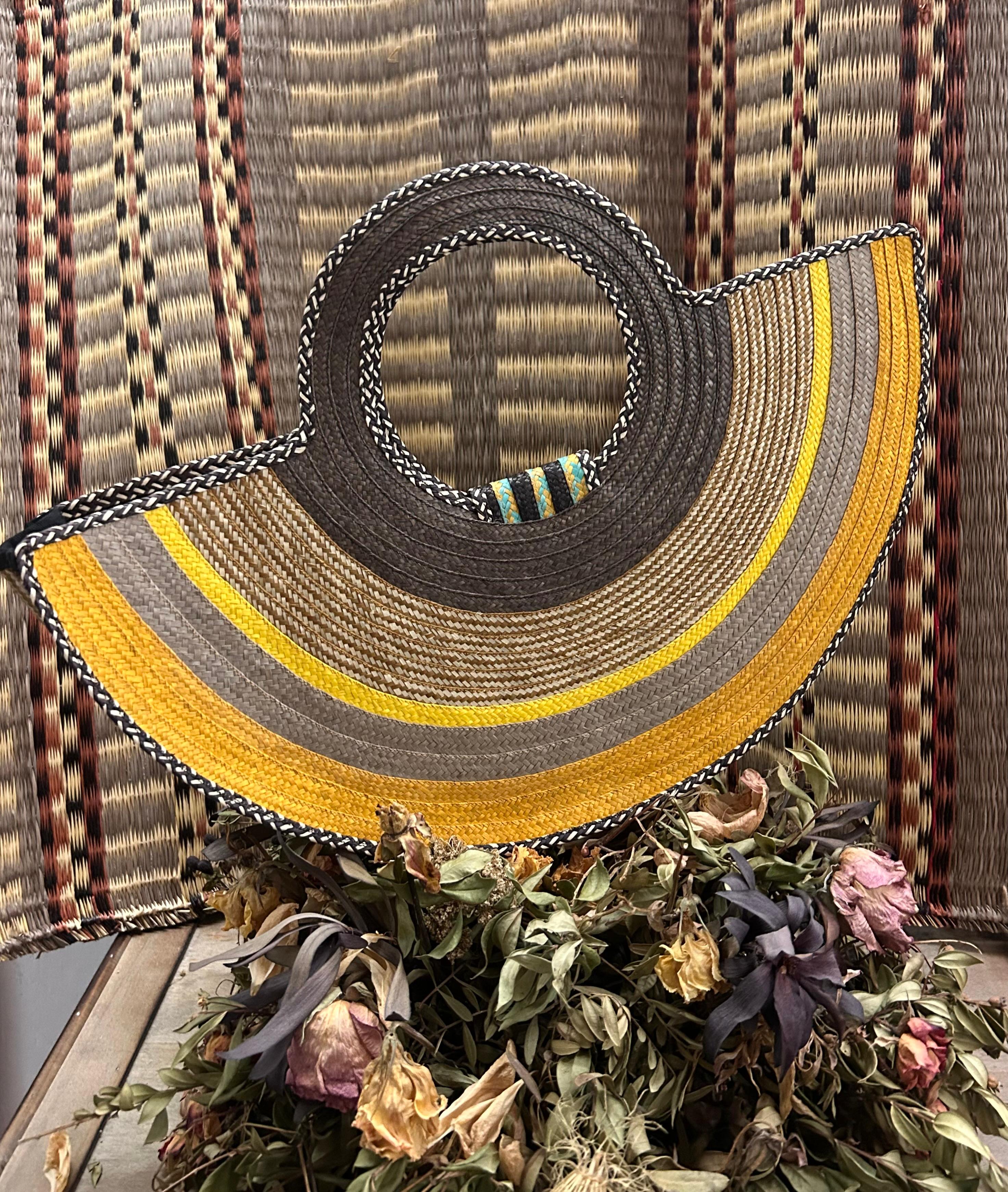 Bolso "Guatapé" fresón con asa tejida 02
