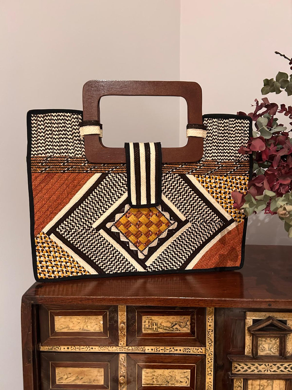 Bolso "Guatapé" asa rectangular 09