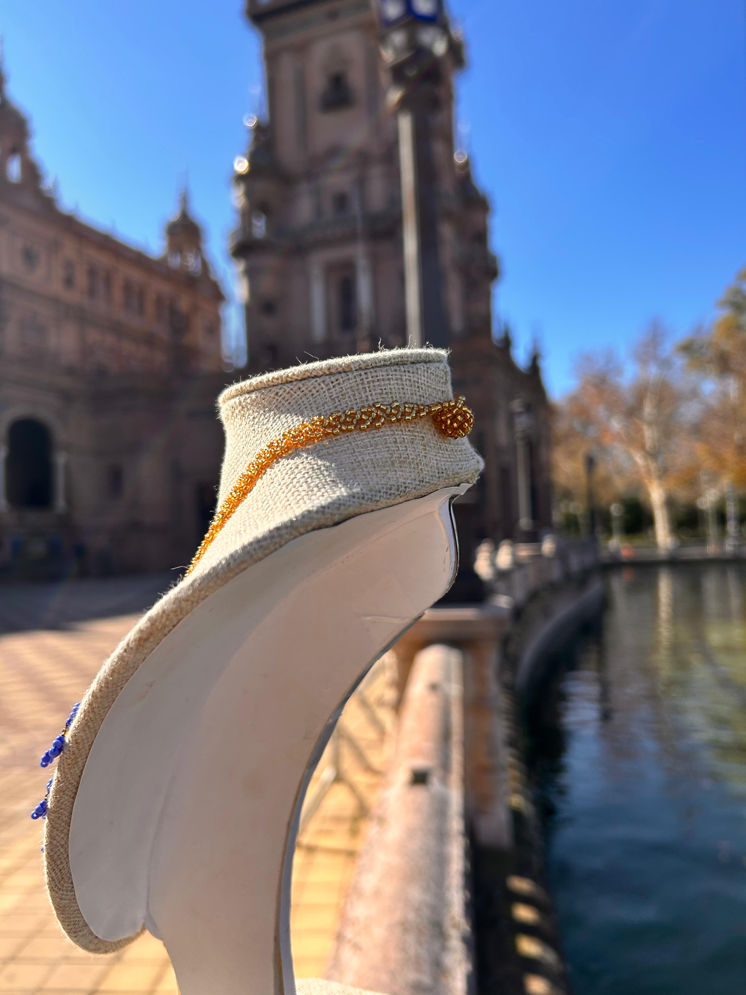 Collar "Cascada de flores" ámbar y azulón