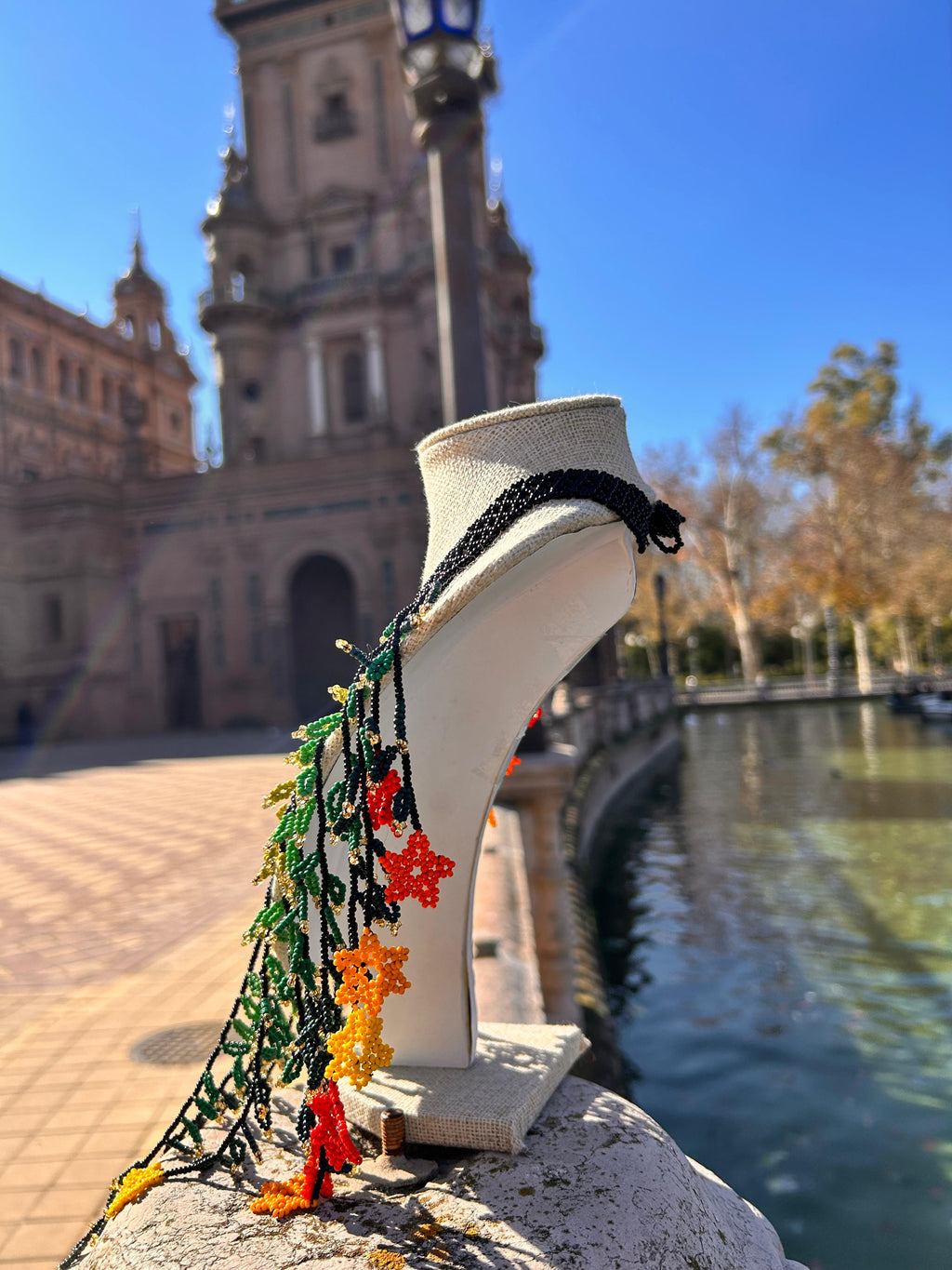 Collar maxi "Cascada de flores"