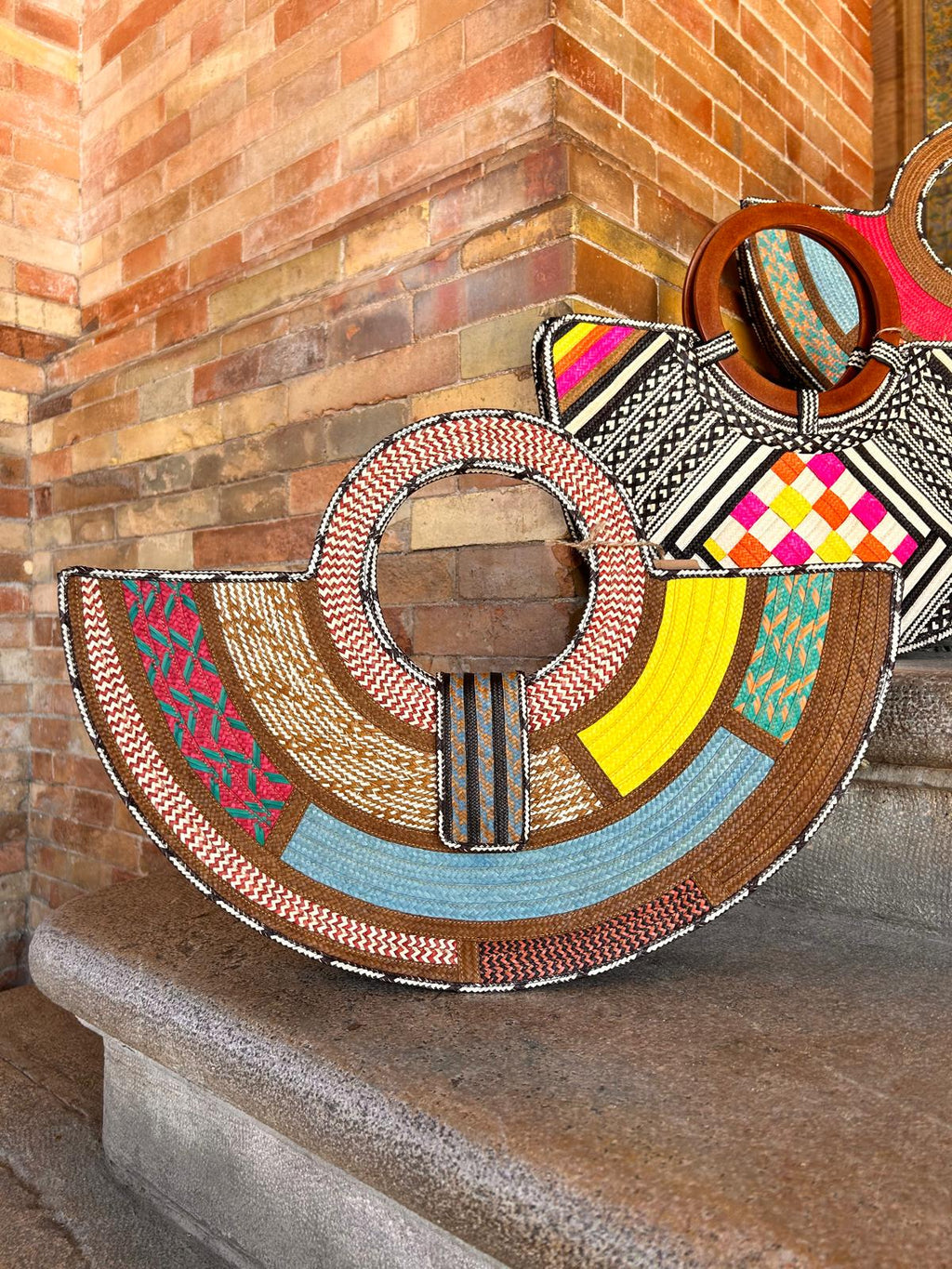 Bolso "Guatapé" turquoise con asa tejida