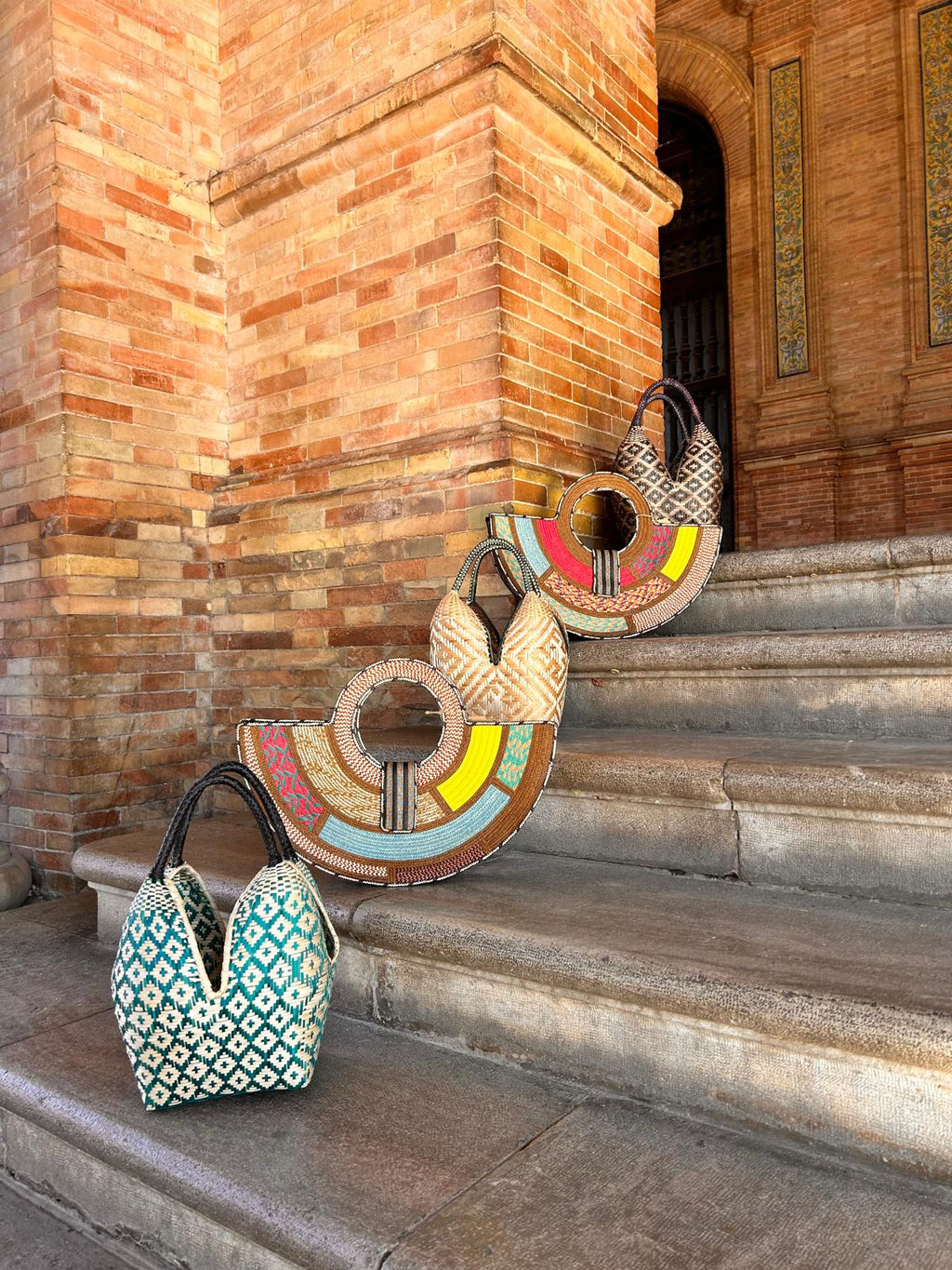 Bolso "Guatapé" turquoise con asa tejida