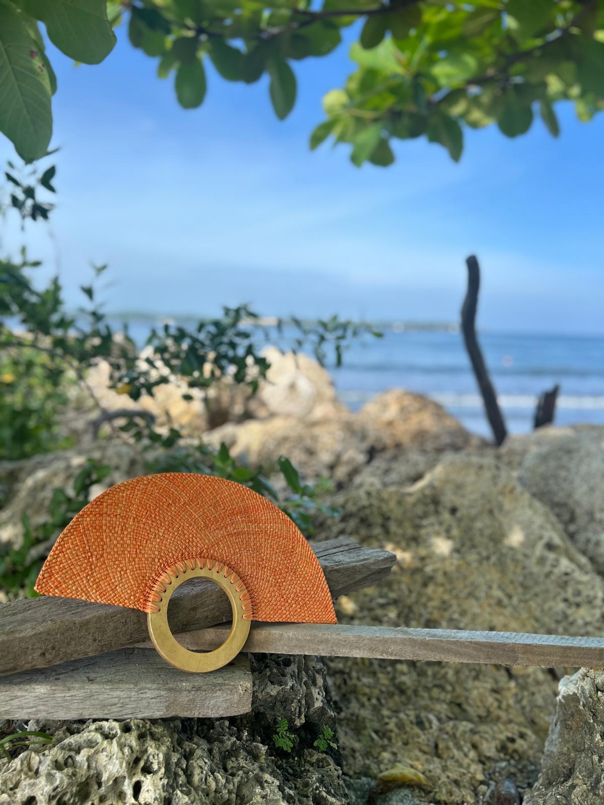 Abanico "Muiscas" naranja